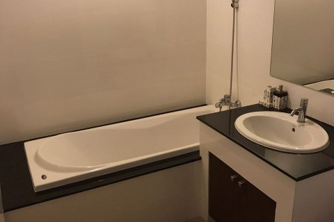Condominio de 1 dormitorio en Watthana, Bangkok, Tailandia № 68327 - foto 19