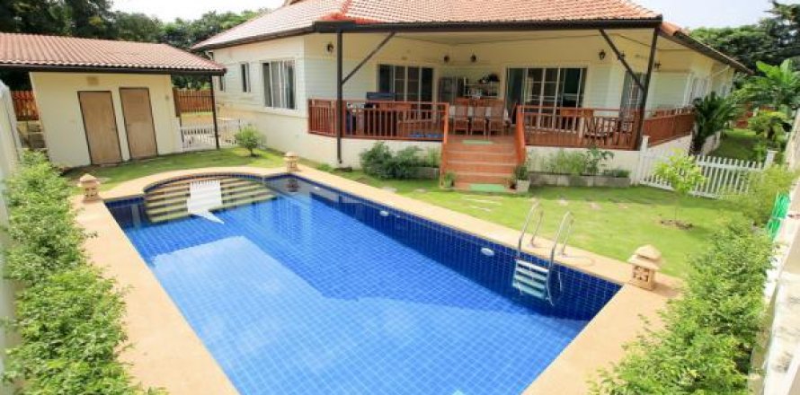 Casa de 4 dormitorios en Chiang Mai, Tailandia № 162472