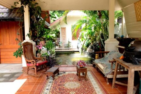Casa de 2 dormitorios en Chiang Mai, Tailandia № 162470 - foto 2