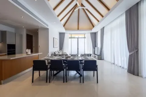 Casa de 4 dormitorios en Bang Tao, Tailandia № 176649 - foto 9
