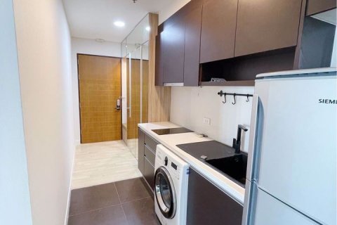 Condominio de 1 dormitorio en Watthana, Bangkok, Tailandia № 47825 - foto 2