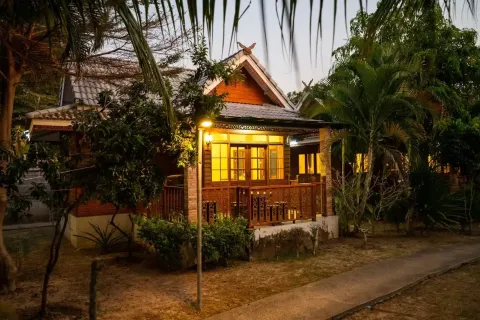 Local comercial en Chiang Mai, Tailandia № 162794