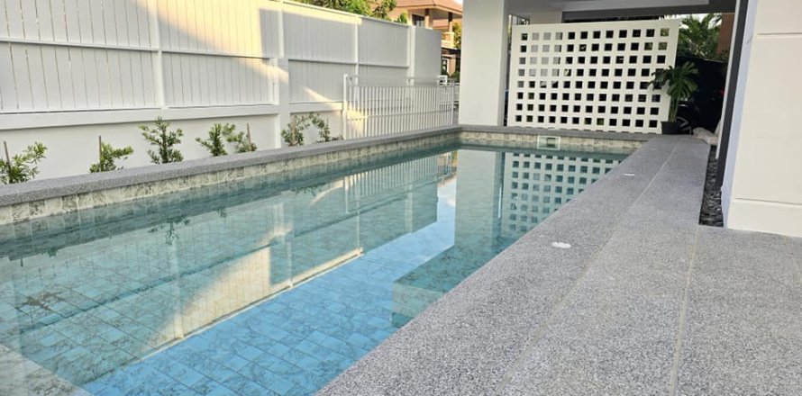 Chalet de 4 dormitorios en Chiang Mai, Tailandia № 162796