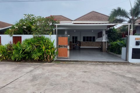 Casa de 3 dormitorios en Pattaya, Tailandia № 46898 - foto 2