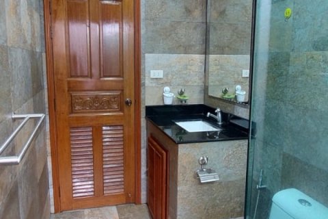 Casa de 3 dormitorios en Pattaya, Tailandia № 46898 - foto 7