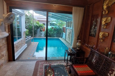 Casa de 3 dormitorios en Pattaya, Tailandia № 46898 - foto 4