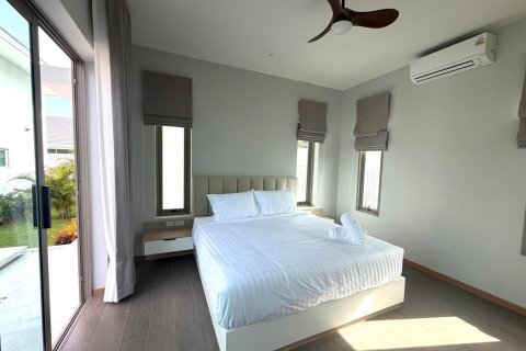 Villa in Hua Hin, Thailand 4 Schlafzimmer № 222505 - Foto 5