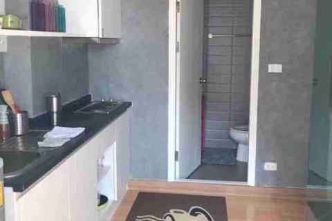 Condominio de 1 dormitorio en Bangkok, Tailandia № 208676 - foto 7