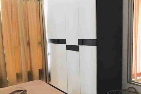 Condominio de 1 dormitorio en Bangkok, Tailandia № 208676 - foto 4