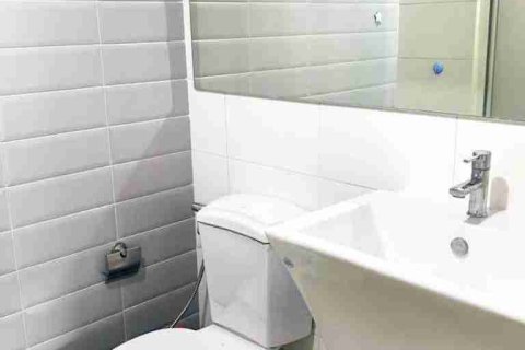 Condominio de 1 dormitorio en Bangkok, Tailandia № 208676 - foto 9