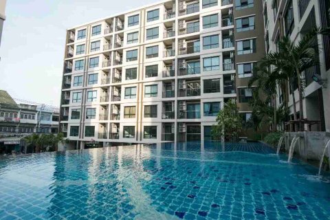 Condominio de 1 dormitorio en Bangkok, Tailandia № 208672 - foto 2