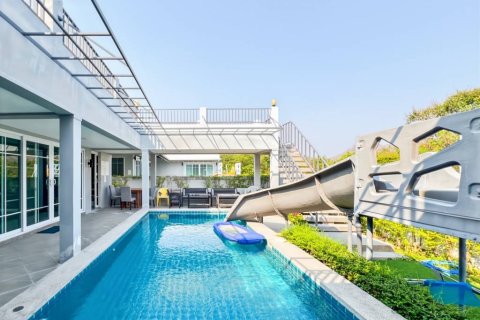 Chalet de 3 dormitorios en Cha-am, Tailandia № 163841 - foto 6