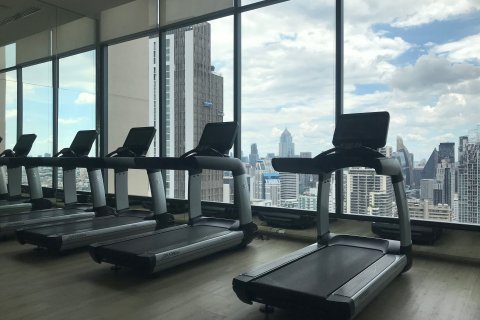 Estudio en el condominio en Watthana, Bangkok, Tailandia № 148582 - foto 11