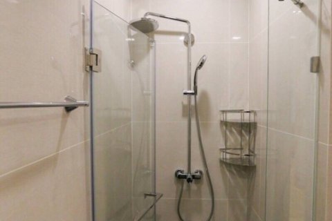 Condominio de 1 dormitorio en Khlong Toei, Bangkok, Tailandia № 135348 - foto 8