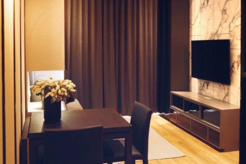 Condominio de 1 dormitorio en Khlong Toei, Bangkok, Tailandia № 135348 - foto 3