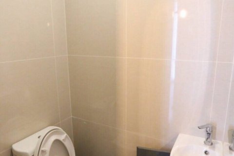 Condominio de 1 dormitorio en Khlong Toei, Bangkok, Tailandia № 135348 - foto 9