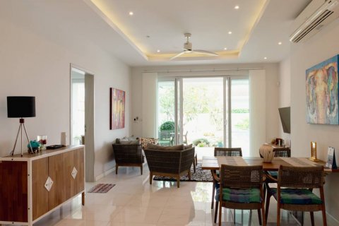 Casa de 3 dormitorios en Hua Hin, Tailandia № 135349 - foto 5