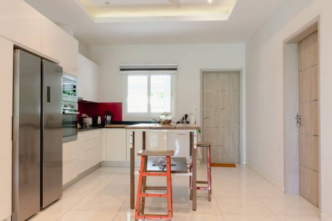 Casa de 3 dormitorios en Hua Hin, Tailandia № 135349 - foto 8