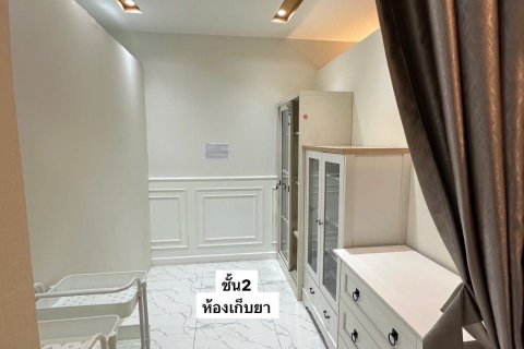 Adosado de 4 dormitorios en Bang Kruai, Tailandia № 169648 - foto 10
