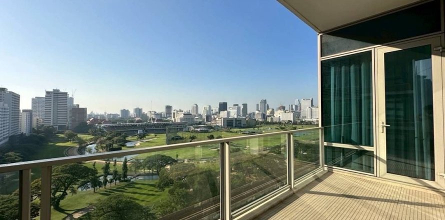 Condominio de 2 dormitorios en Pathum Wan, Bangkok, Tailandia № 157076