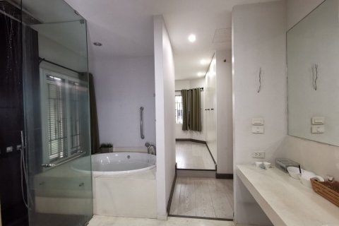 Casa de 3 dormitorios en Bang Khen, Bangkok, Tailandia № 139142 - foto 4