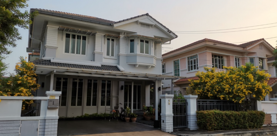 Casa de 3 dormitorios en Bang Khen, Bangkok, Tailandia № 139142