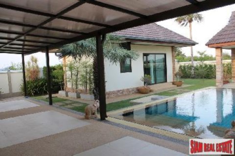 Chalet de 3 dormitorios en Hua Hin, Tailandia № 202508 - foto 5