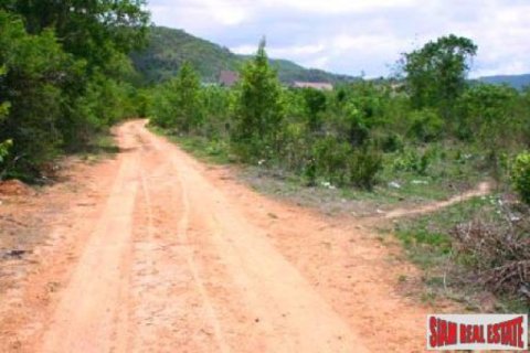 Terreno 3200 m2 en Hua Hin, Tailandia № 202506 - foto 3