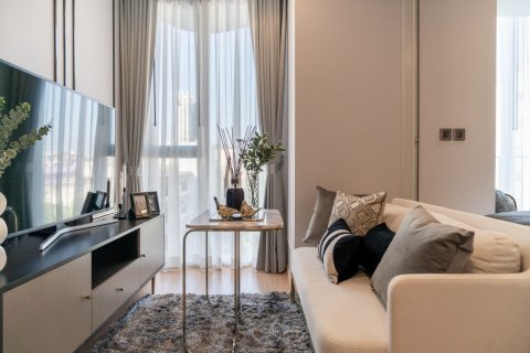 Condo in Bangkok, Thailand, 1 bedroom № 222474 - photo 11
