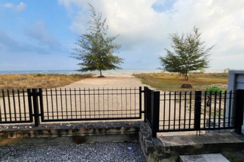 Casa de 3 dormitorios en Prachuap Khiri Khan, Tailandia № 146816 - foto 5