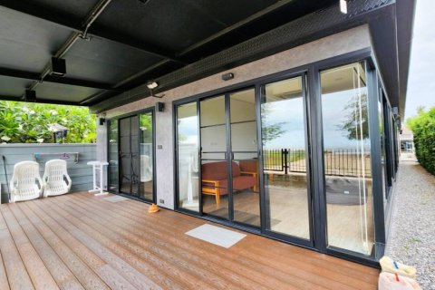 Casa de 3 dormitorios en Prachuap Khiri Khan, Tailandia № 146816 - foto 4