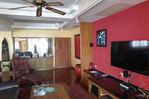 Condominio de 3 dormitorios en Bangkok, Tailandia № 143542 - foto 10