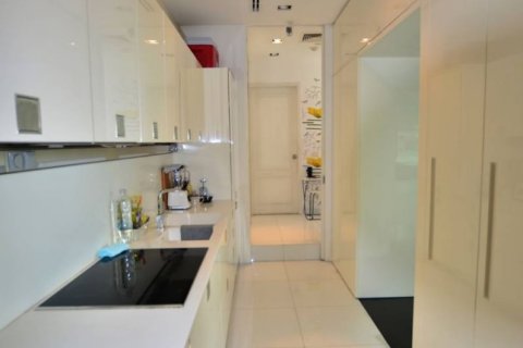 Condominio de 3 dormitorios en Bangkok, Tailandia № 143544 - foto 11