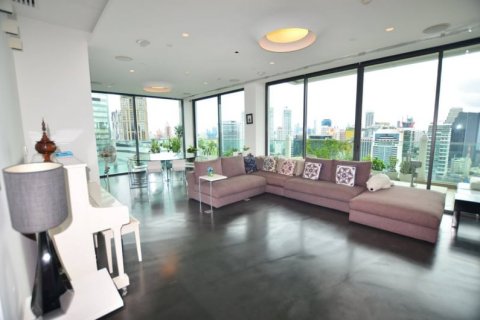 Condo à Bangkok, Thaïlande, 3 chambres  № 143544