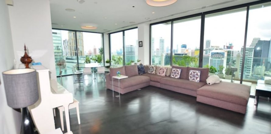 Condominio de 3 dormitorios en Bangkok, Tailandia № 143544