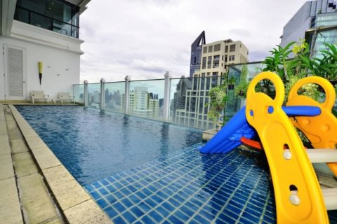 Condominio de 3 dormitorios en Bangkok, Tailandia № 143544 - foto 13