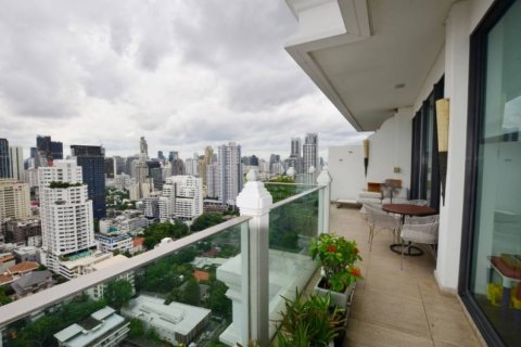 Condominio de 3 dormitorios en Bangkok, Tailandia № 143544 - foto 12