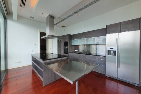 Condominio de 3 dormitorios en Bangkok, Tailandia № 143541 - foto 6