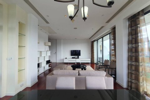 Condominio de 3 dormitorios en Bangkok, Tailandia № 143541 - foto 5