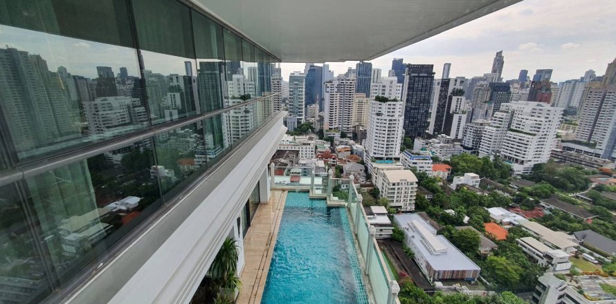 Condominio de 3 dormitorios en Bangkok, Tailandia № 143541