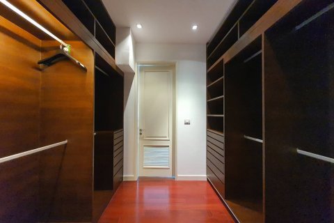 Condominio de 3 dormitorios en Bangkok, Tailandia № 143541 - foto 9