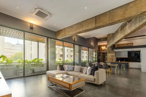 Condominio de 3 dormitorios en Bangkok, Tailandia № 143082 - foto 2