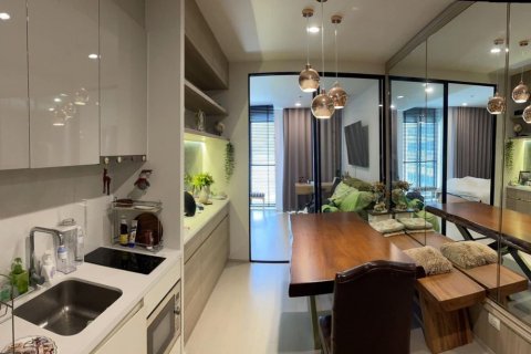 Condominio de 1 dormitorio en Bangkok, Tailandia № 143351 - foto 2