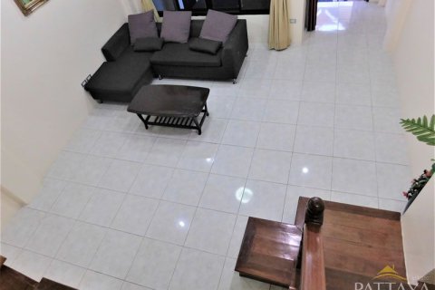 Casa de 2 dormitorios en Pattaya, Tailandia № 204542 - foto 27