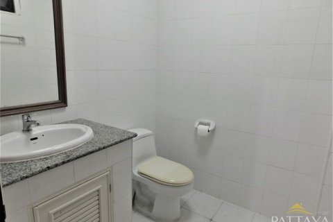 Casa de 2 dormitorios en Pattaya, Tailandia № 204542 - foto 6