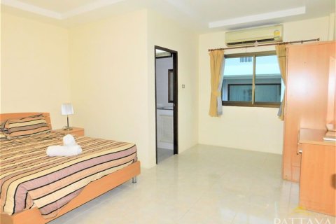 Casa de 2 dormitorios en Pattaya, Tailandia № 204542 - foto 11