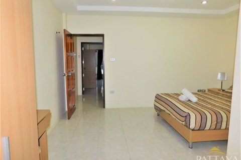 Casa de 2 dormitorios en Pattaya, Tailandia № 204542 - foto 14