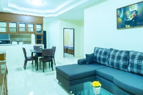 Casa de 2 dormitorios en Pattaya, Tailandia № 204539 - foto 16