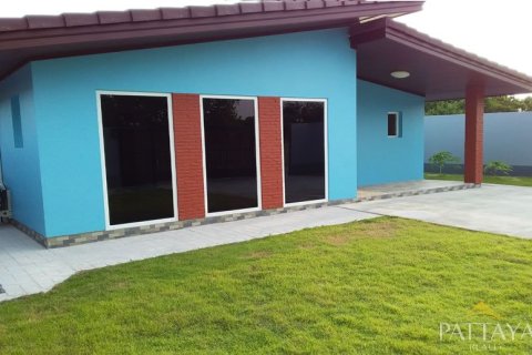 Casa de 2 dormitorios en Pattaya, Tailandia № 204541 - foto 15