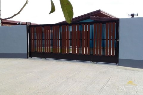 Casa de 2 dormitorios en Pattaya, Tailandia № 204541 - foto 13